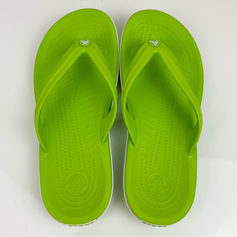 CROCS CROCBAND FLIP FLOPS LIME GREEN THONG SANDALS (WOMEN'S 9/MEN'S 7) - Picture 2 of 9